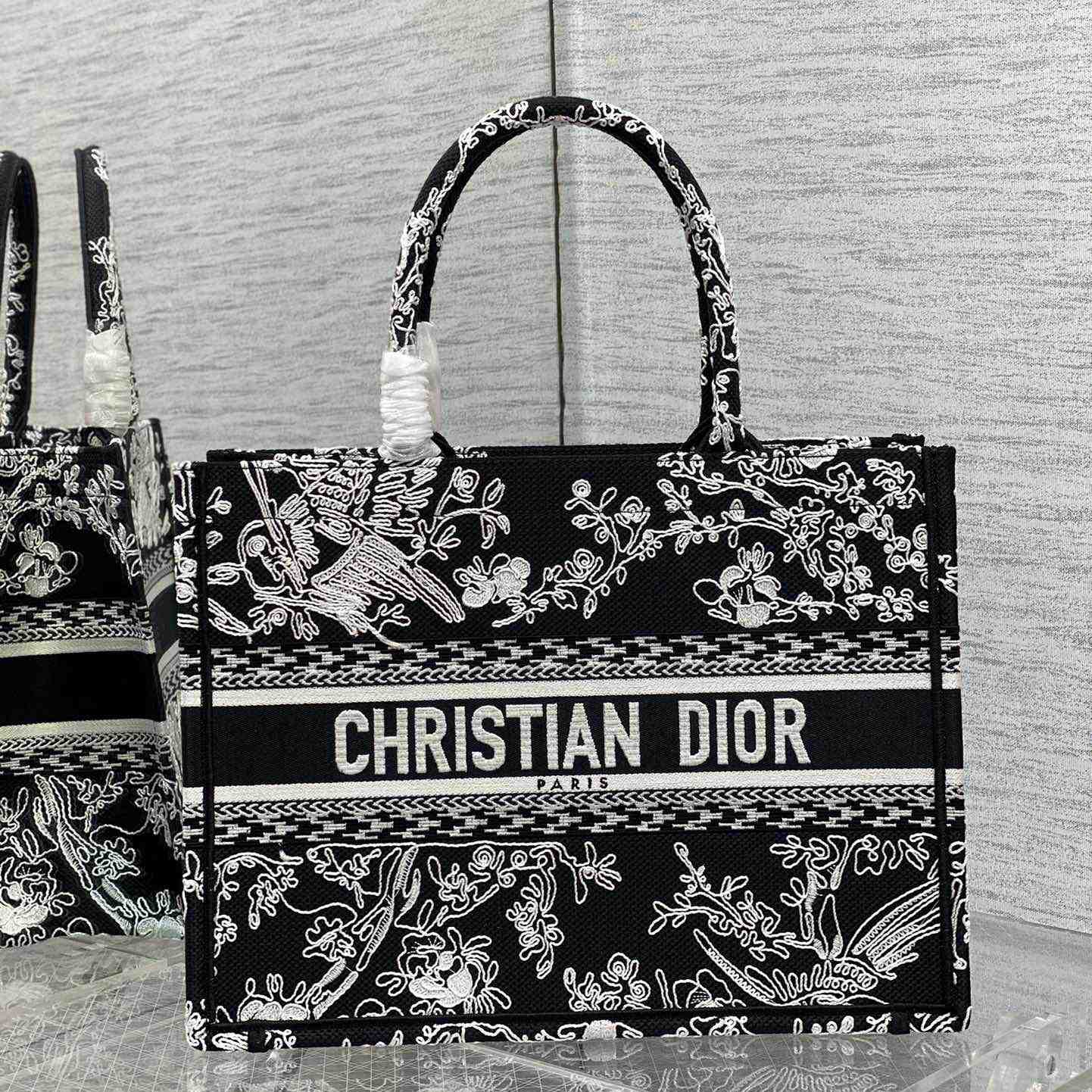 Dior Medium Dior Book Tote(36-18-28cm) - DopestKickz