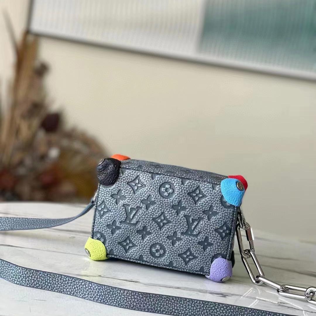 Louis Vuitton Mini Soft Trunk(18.5-13-8cm) M81606 - DopestKickz