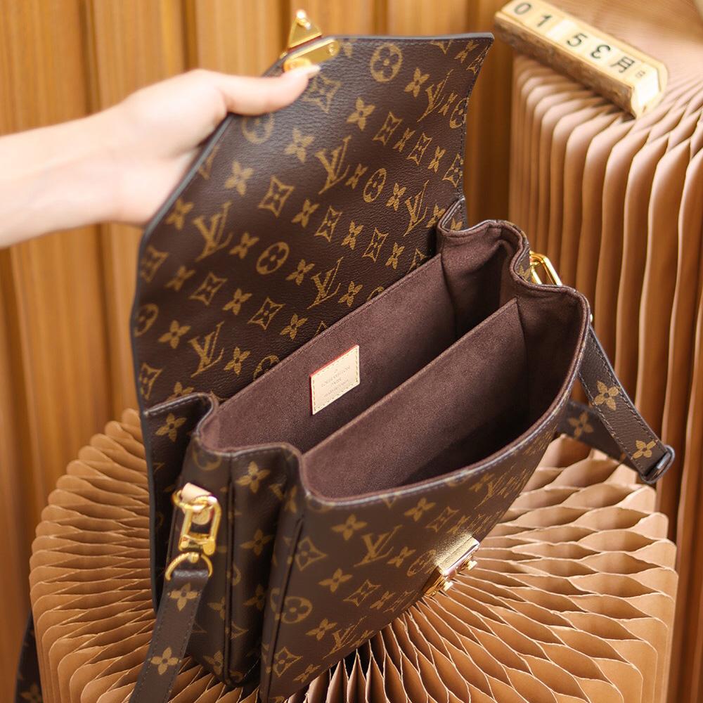 Louis Vuitton Pochette Métis Bag (25*19*7cm)   M44875 - DopestKickz