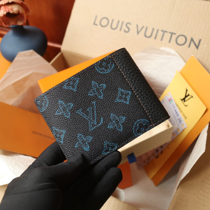 Louis Vuitton Slender Wallet (11-8.5-2cm)   M81821 - DopestKickz