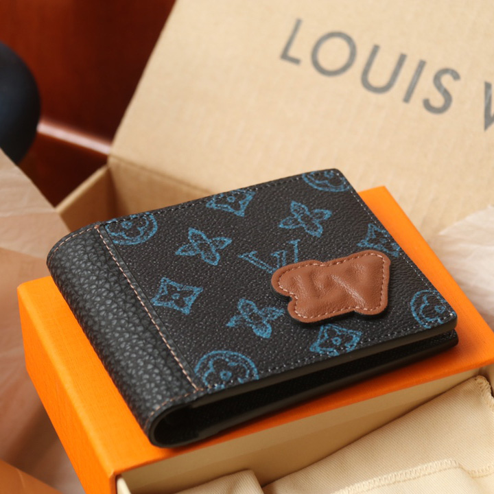 Louis Vuitton Slender Wallet (11-8.5-2cm)   M81821 - DopestKickz