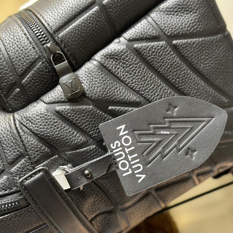 Louis Vuitton Discovery Backpack(30-40-20cm)  M21391 - DopestKickz