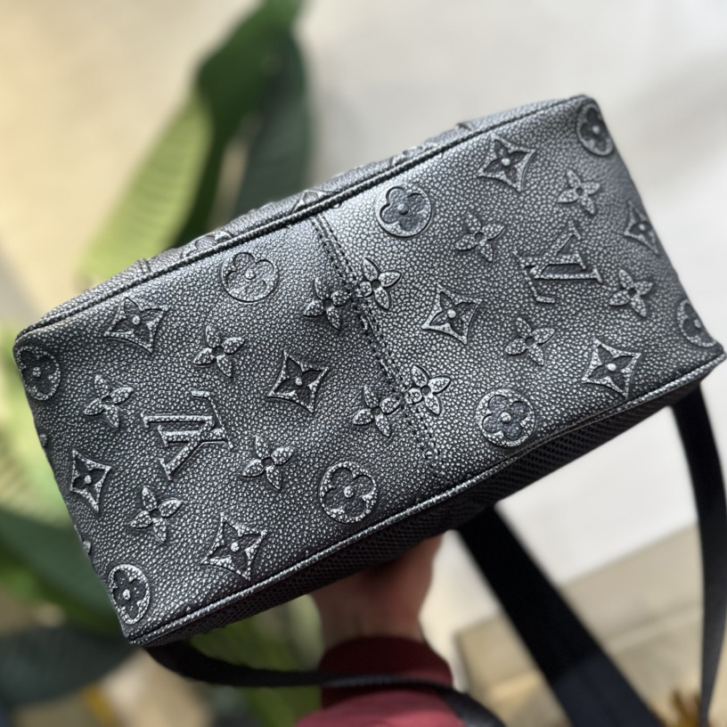 Louis Vuitton Roll Top Backpack (29-42-15cm)  M21359 - DopestKickz