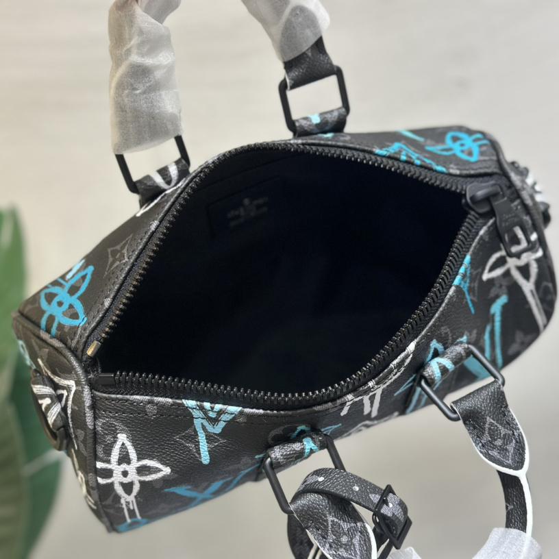 Louis Vuitton Keepall Bandoulière 25 (25-15-11cm)   M21399 - DopestKickz