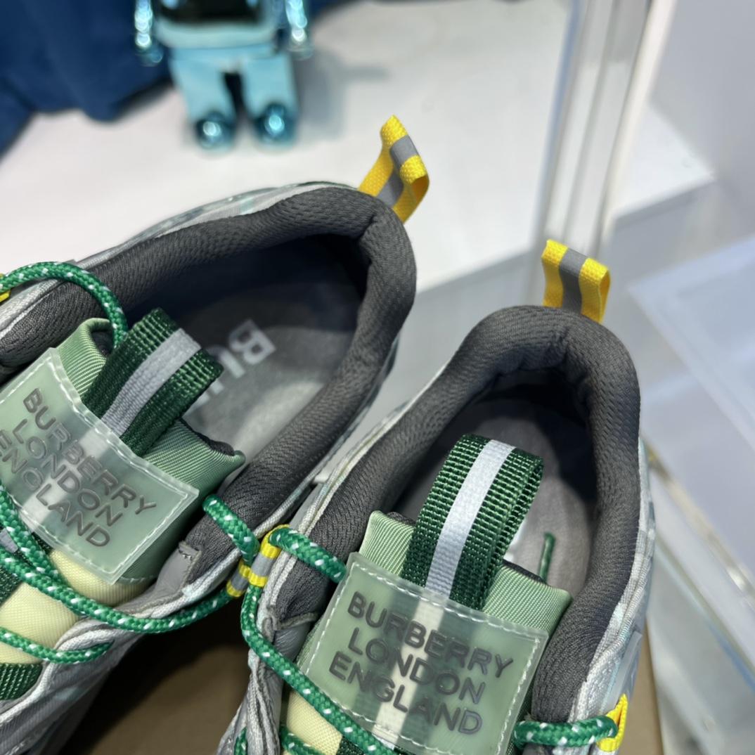 Burberry Arthur Check Sneakers - DopestKickz