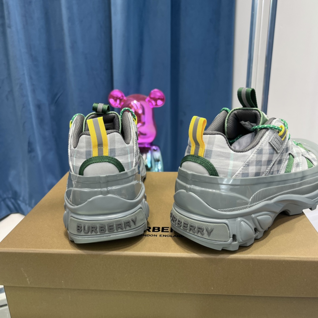 Burberry Arthur Check Sneakers - DopestKickz