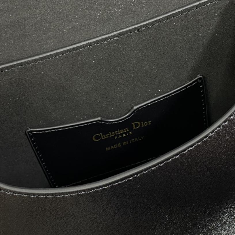 Dior Medium Dior Bobby Bag - DopestKickz