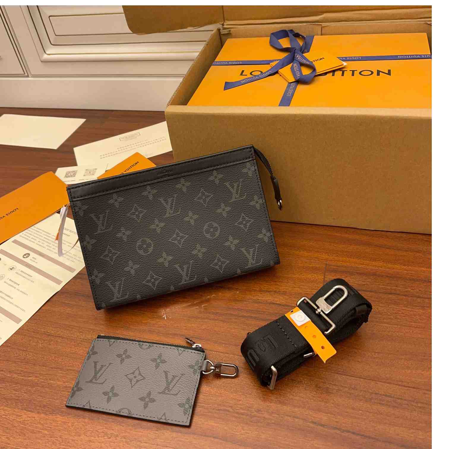 Louis Vuitton Gaston Wearable Wallet(22x14.5x4.5CM)   M81124 - DopestKickz