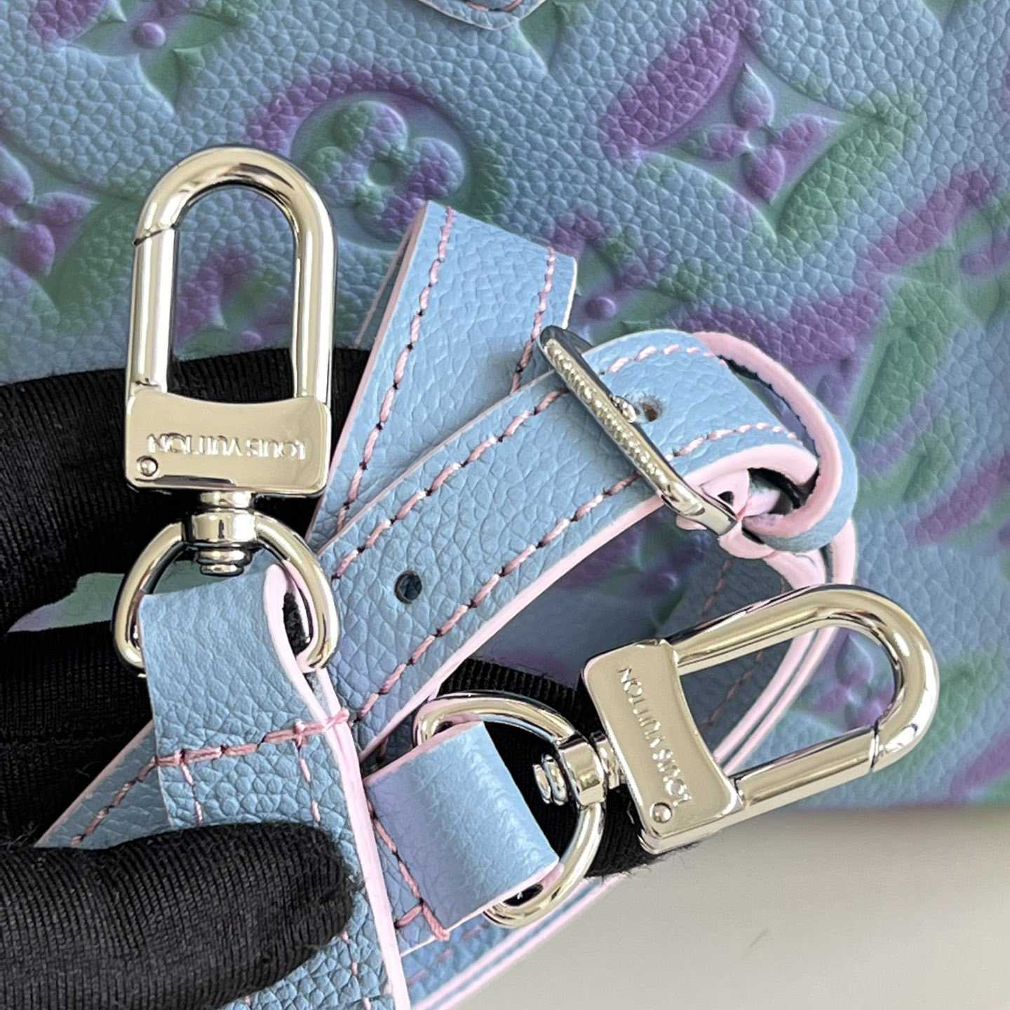 Louis Vuitton OnTheGo PM Tote Bag (25 x 19 x 11.5 cm)   M46067 - DopestKickz