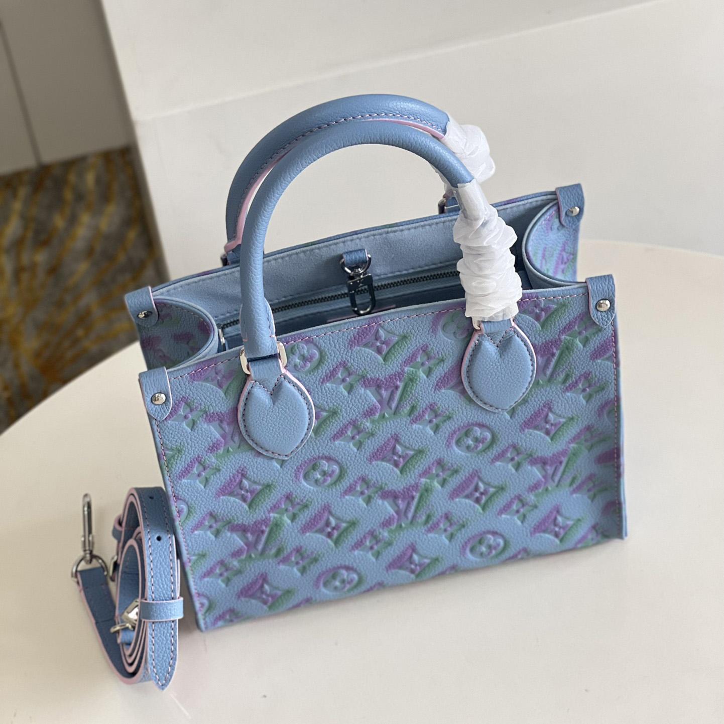 Louis Vuitton OnTheGo PM Tote Bag (25 x 19 x 11.5 cm)   M46067 - DopestKickz