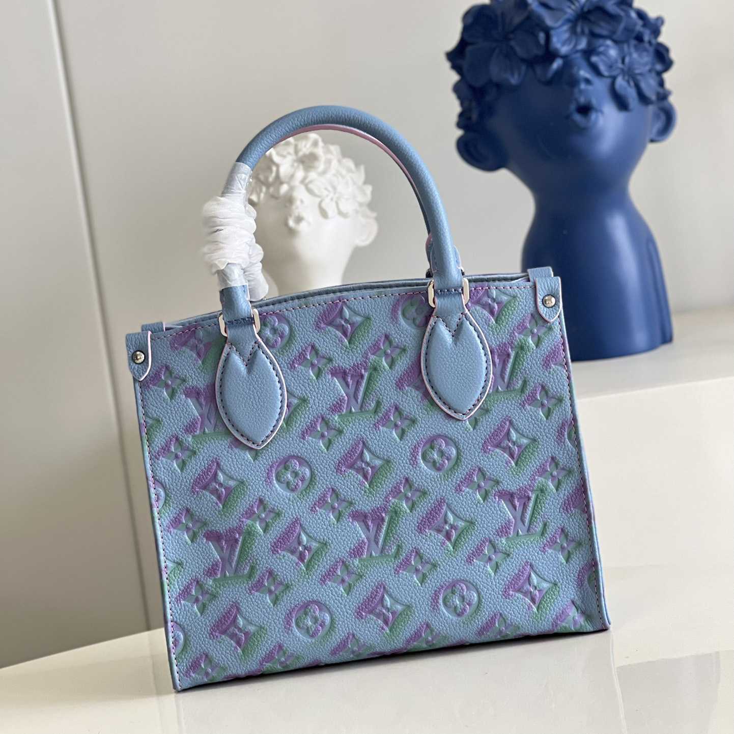 Louis Vuitton OnTheGo PM Tote Bag (25 x 19 x 11.5 cm)   M46067 - DopestKickz