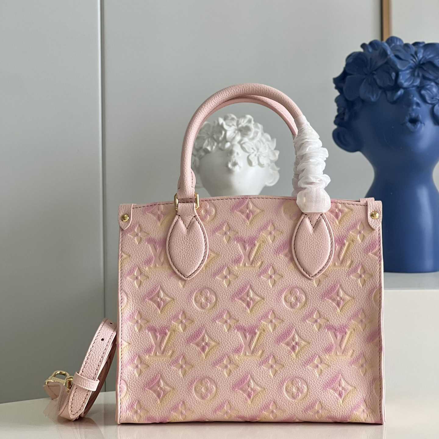 Louis Vuitton OnTheGo PM Tote Bag (25 x 19 x 11.5 cm)   M46168 - DopestKickz