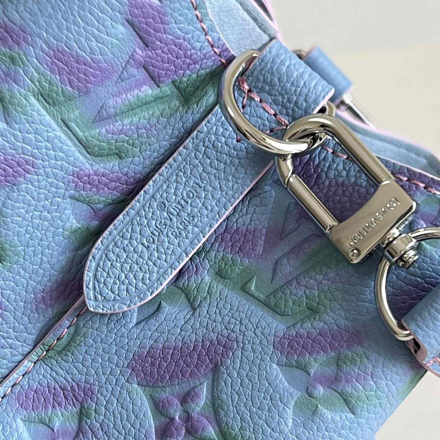 Louis Vuitton Néonoé BB Bucket Bag (20 x 20 x 13 cm)   M46173 - DopestKickz