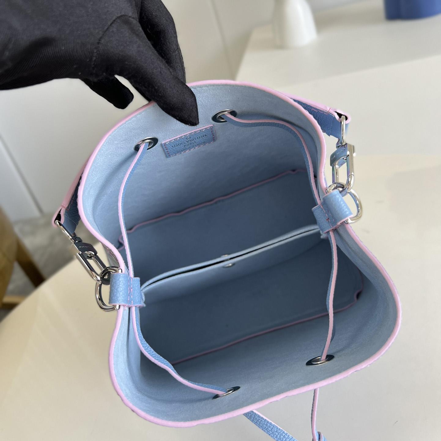 Louis Vuitton Néonoé BB Bucket Bag (20 x 20 x 13 cm)   M46173 - DopestKickz