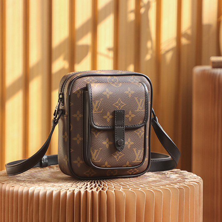 Louis Vuitton Christopher Wearable Wallet(15*17*8cm)   M69404 - DopestKickz