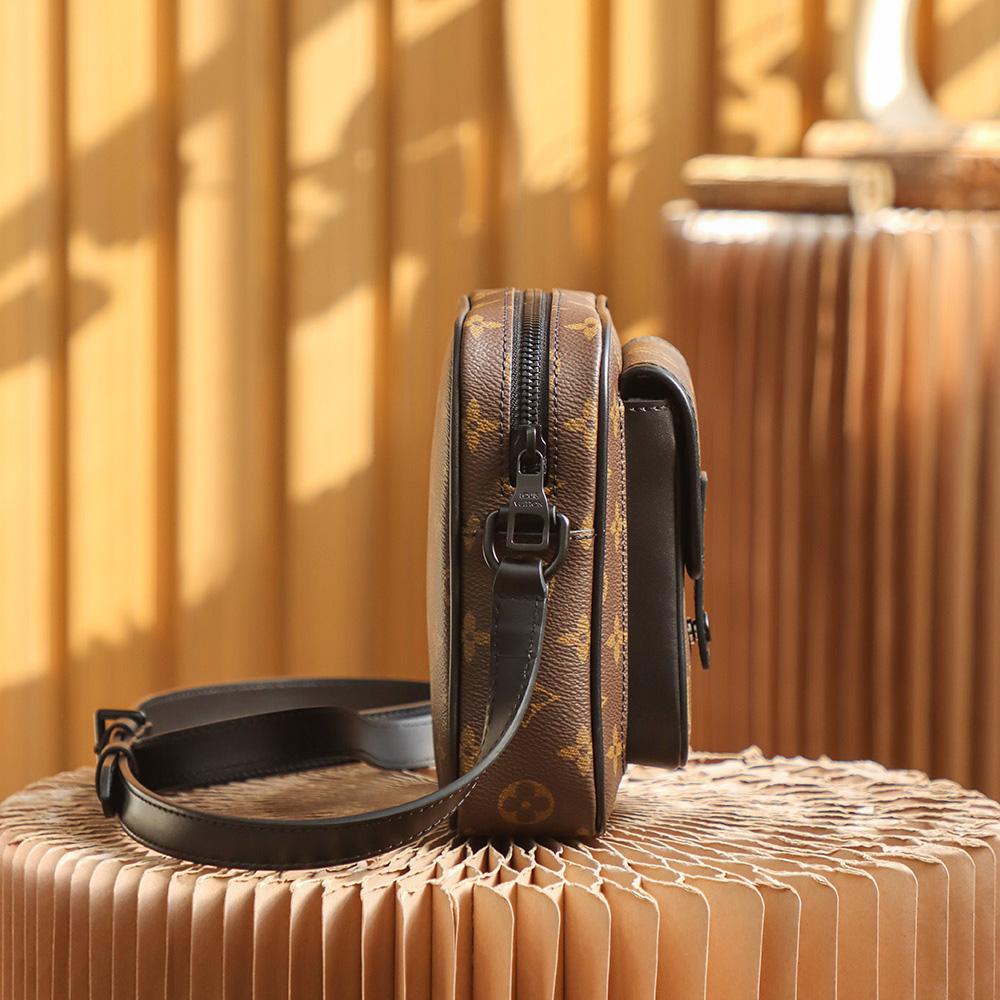 Louis Vuitton Christopher Wearable Wallet(15*17*8cm)   M69404 - DopestKickz