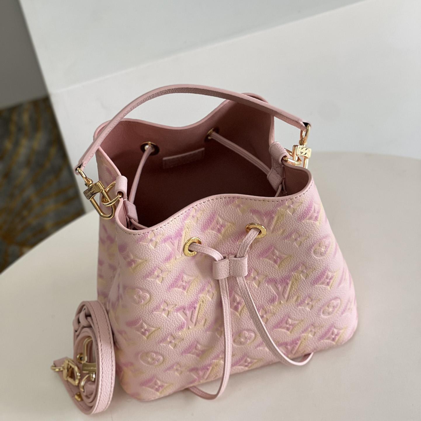 Louis Vuitton Néonoé BB Bucket Bag (20 x 20 x 13 cm)   M46174 - DopestKickz