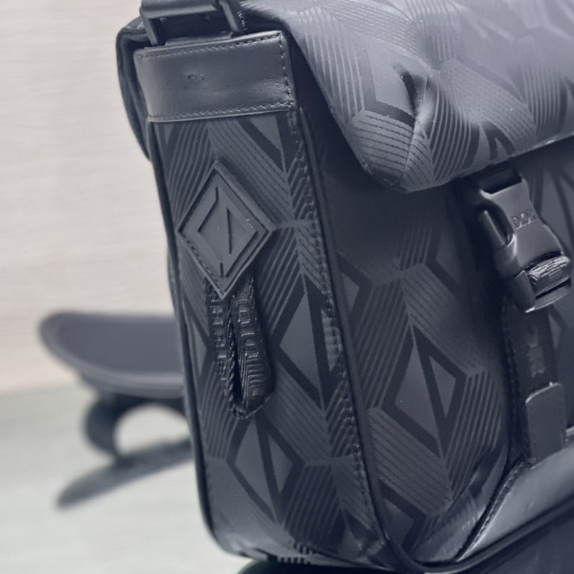 Dior Explorer Messenger Bag - DopestKickz
