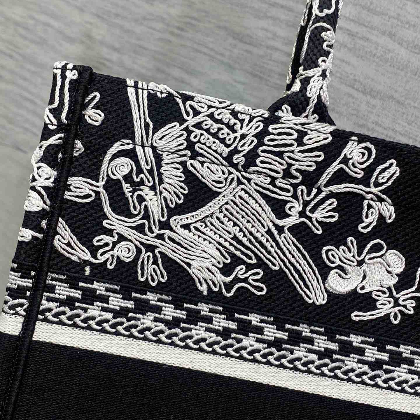 Dior Medium Dior Book Tote(36-18-28cm) - DopestKickz