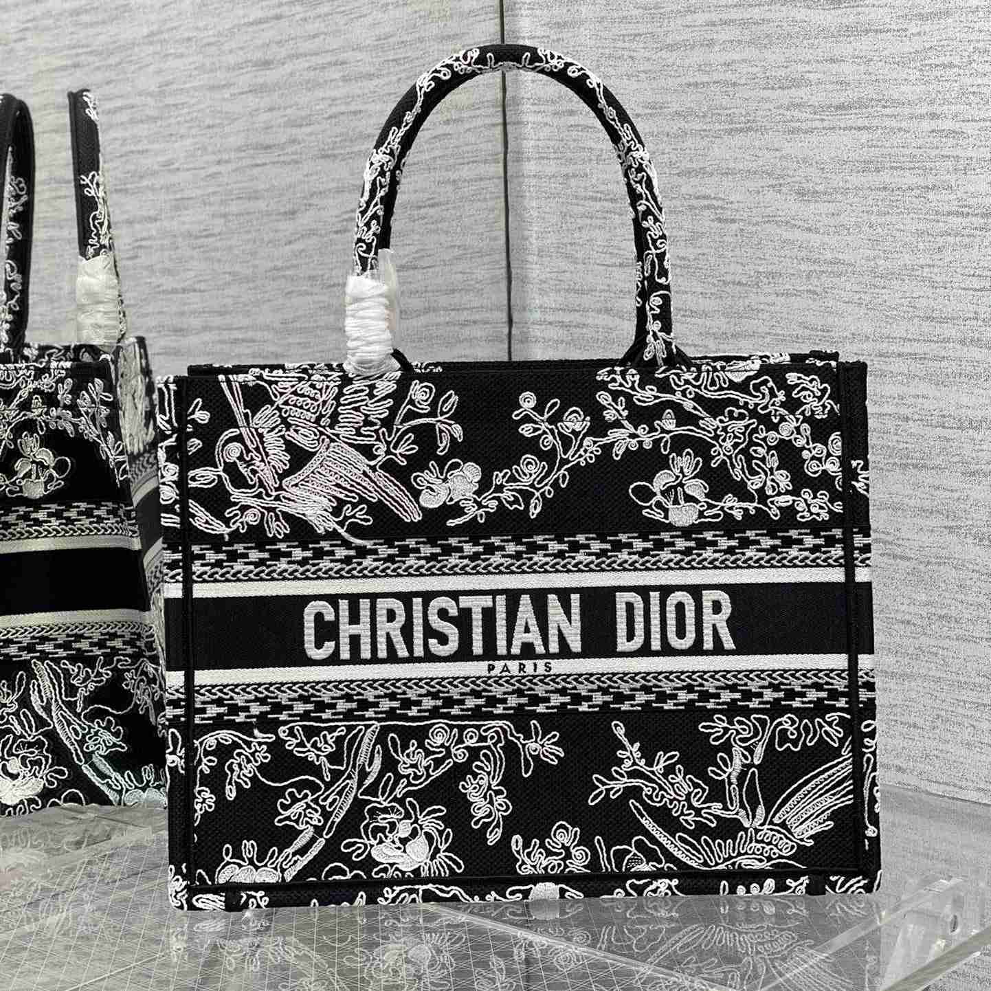 Dior Medium Dior Book Tote(36-18-28cm) - DopestKickz
