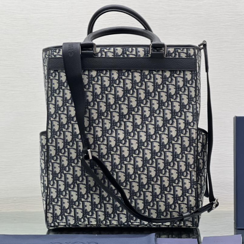 Dior Explorer Tote Bag  - DopestKickz