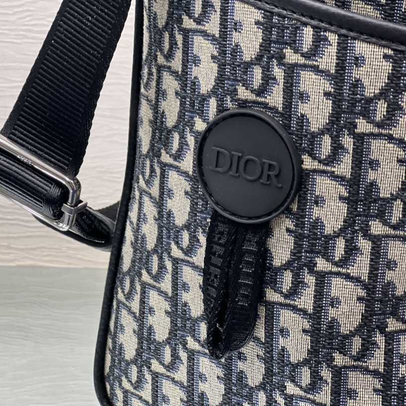 Dior Explorer Tote Bag  - DopestKickz