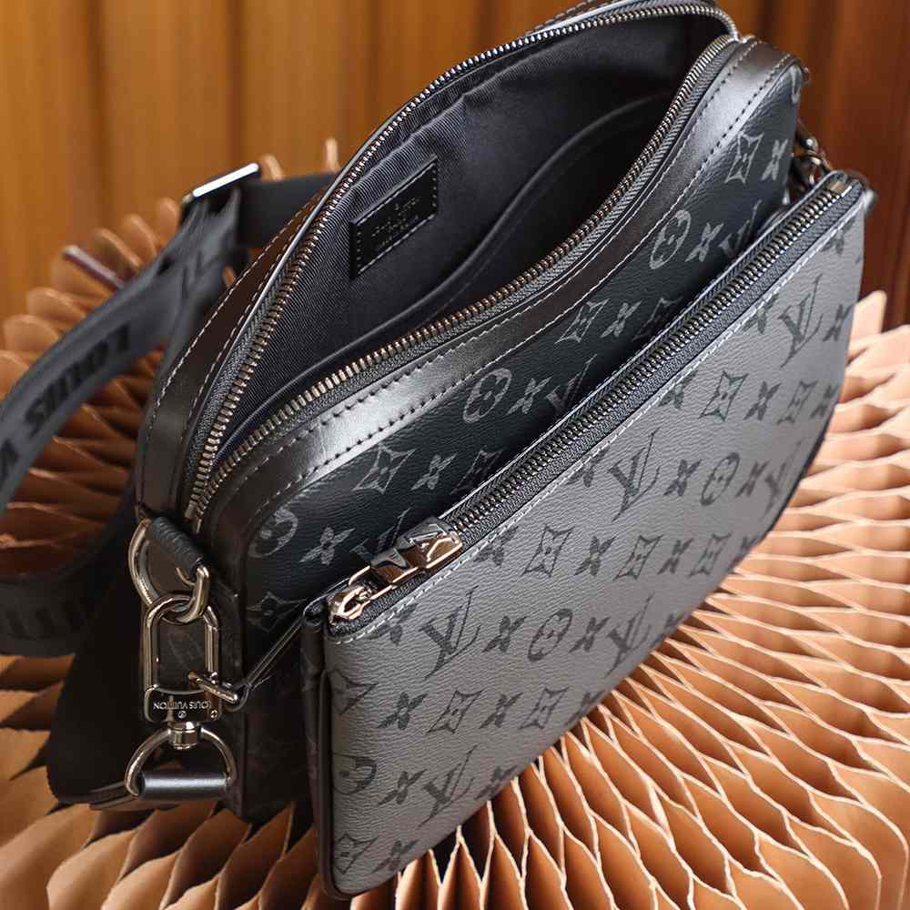 Louis Vuitton Trio Messenger Bag (25*18.5*7cm)     M69443 - DopestKickz