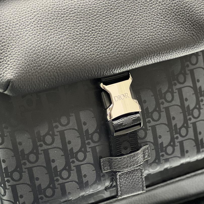 Dior Explorer Tote Bag  - DopestKickz