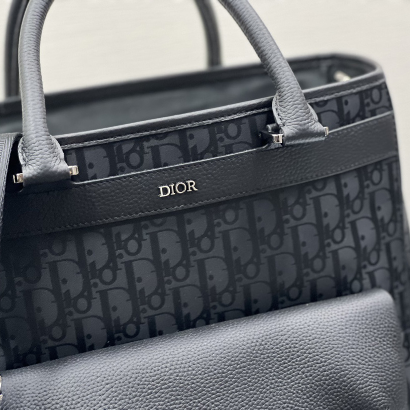 Dior Explorer Tote Bag  - DopestKickz