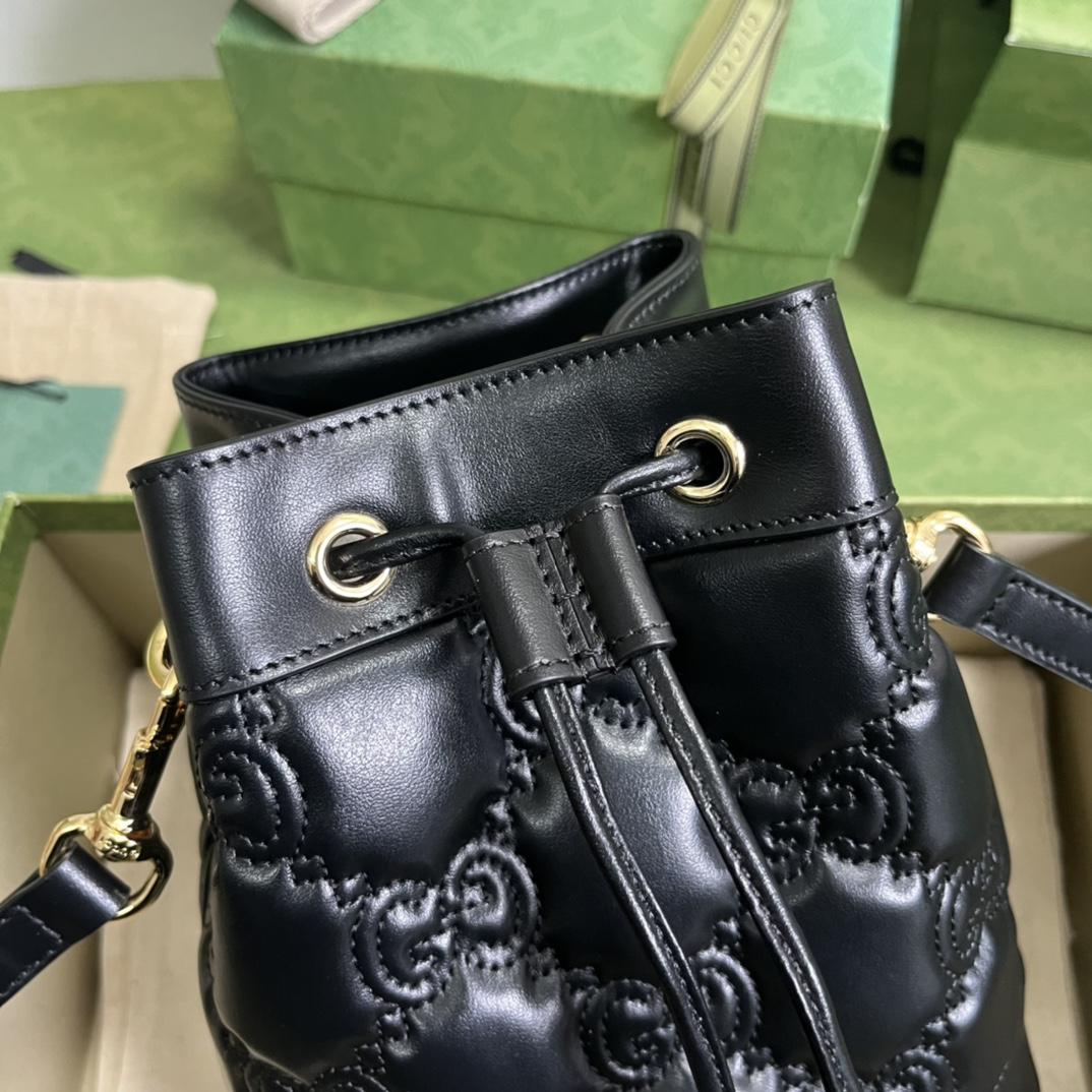 Gucci GG Matelassé Bucket Bag (17*20*10cm) - DopestKickz