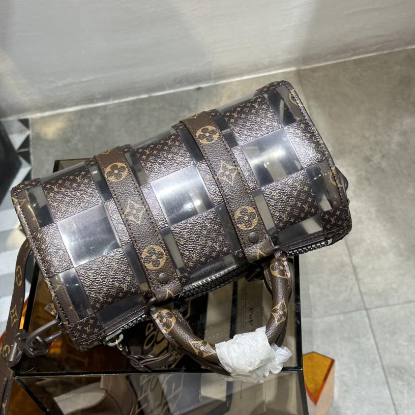 Louis Vuitton Keepall Bandoulière 25       M20872 - DopestKickz