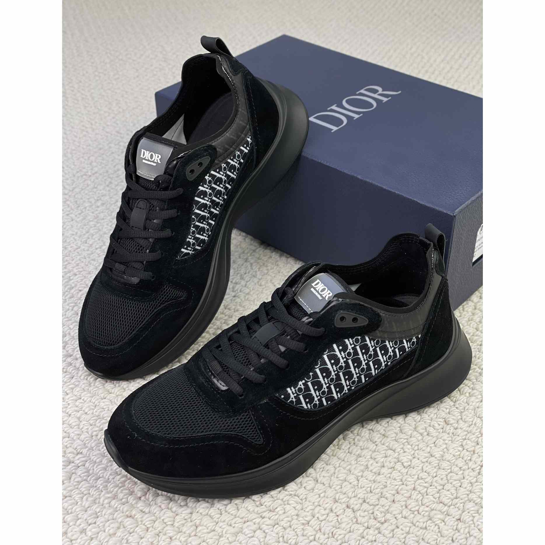 Dior B25 Runner Sneaker - DopestKickz