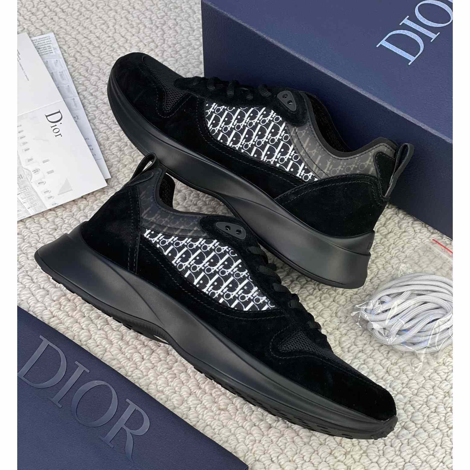 Dior B25 Runner Sneaker - DopestKickz