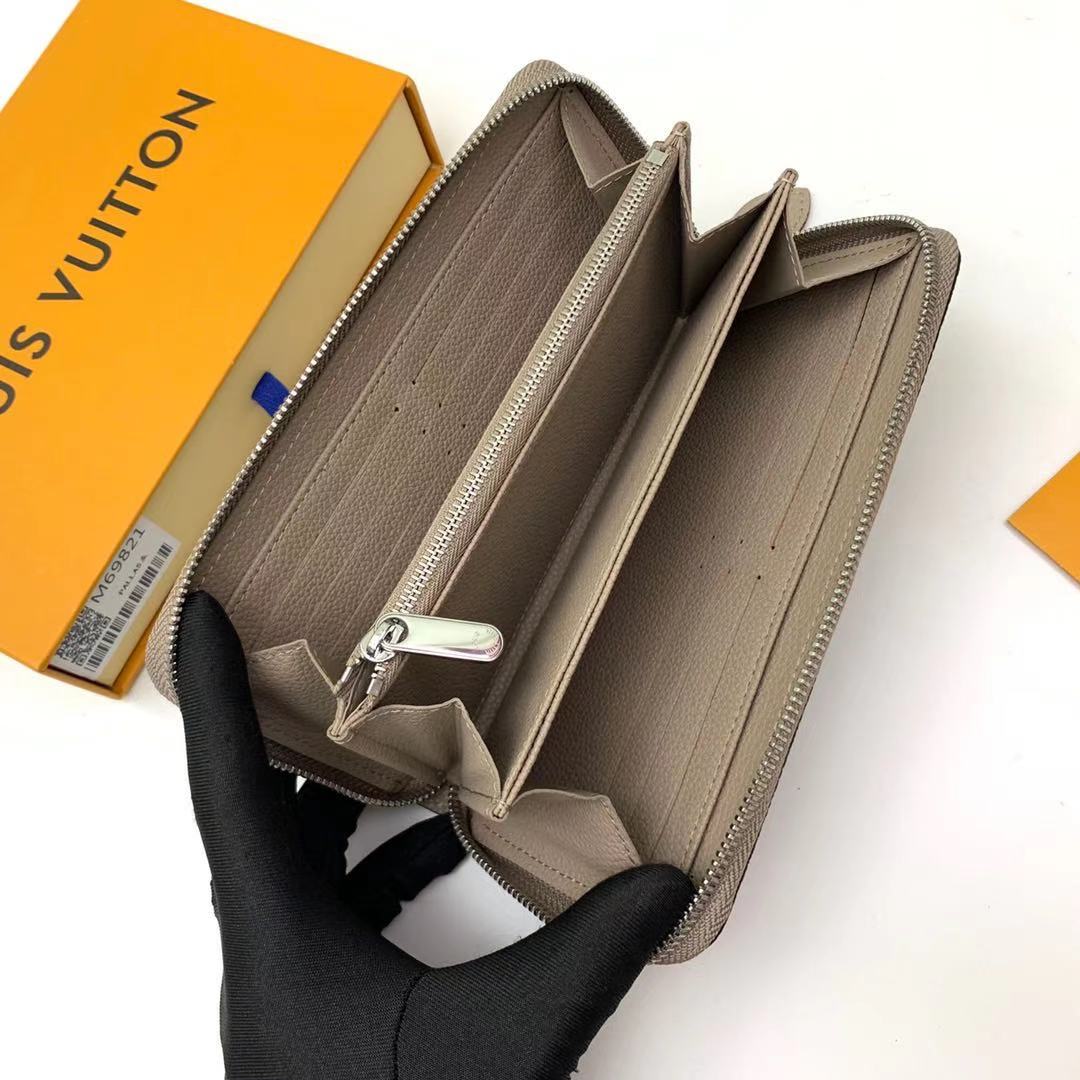 Louis Vuitton Zippy Wallet(19.5-10.5-2.5CM)     M69821 - DopestKickz