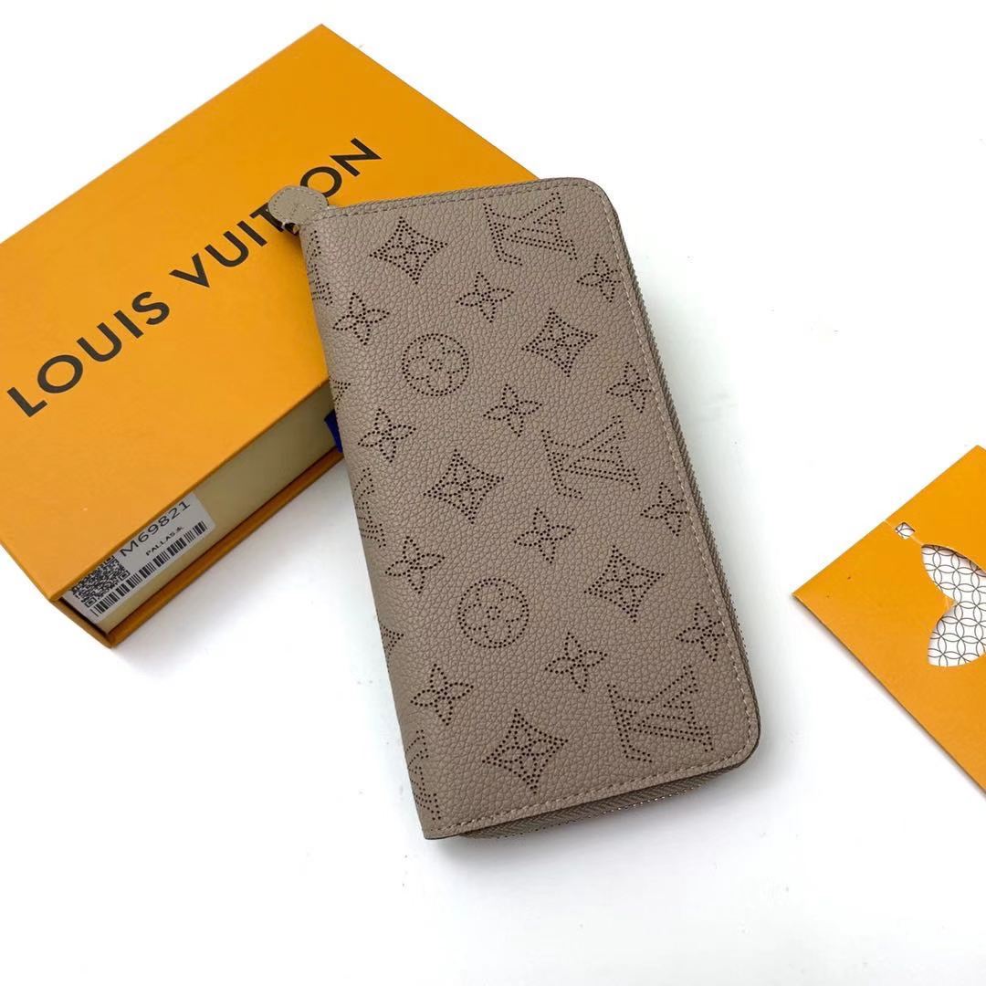 Louis Vuitton Zippy Wallet(19.5-10.5-2.5CM)     M69821 - DopestKickz