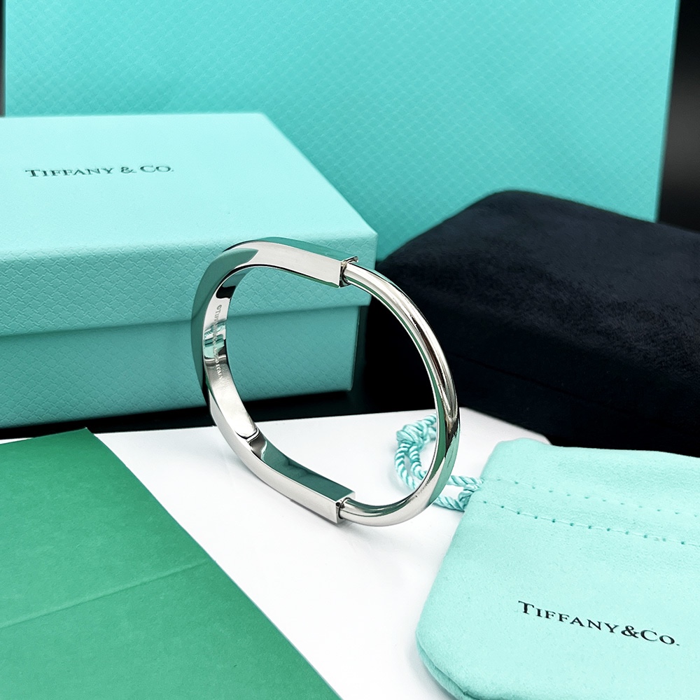 Tiffany&CO Lock Bangle In White Gold - DopestKickz