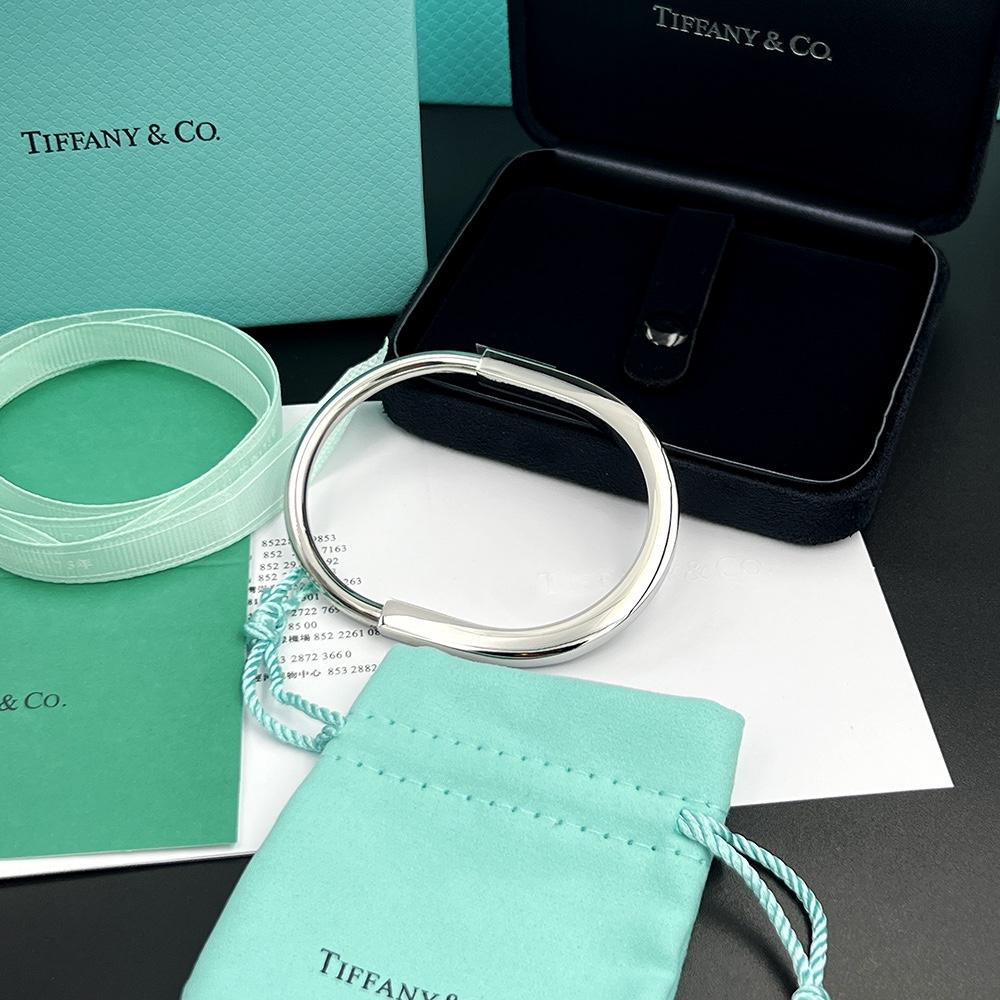 Tiffany&CO Lock Bangle In White Gold - DopestKickz