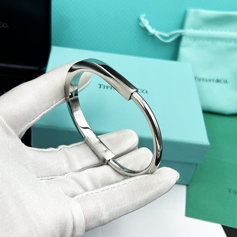 Tiffany&CO Lock Bangle In White Gold - DopestKickz
