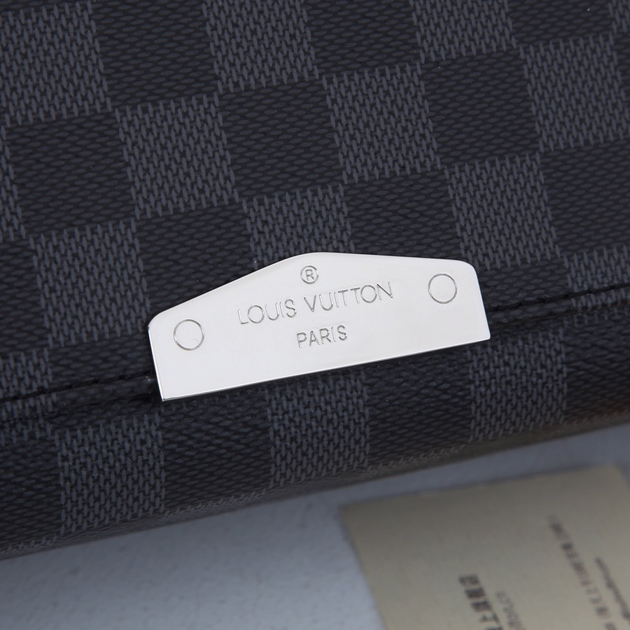 Louis Vuitton District PM(25x22x7CM)  N40349 - DopestKickz
