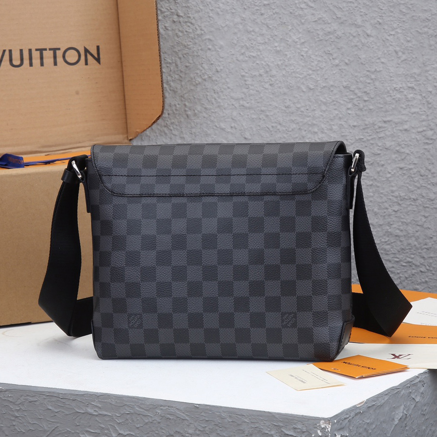 Louis Vuitton District PM(25x22x7CM)  N40349 - DopestKickz