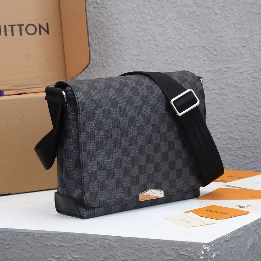 Louis Vuitton District PM(25x22x7CM)  N40349 - DopestKickz
