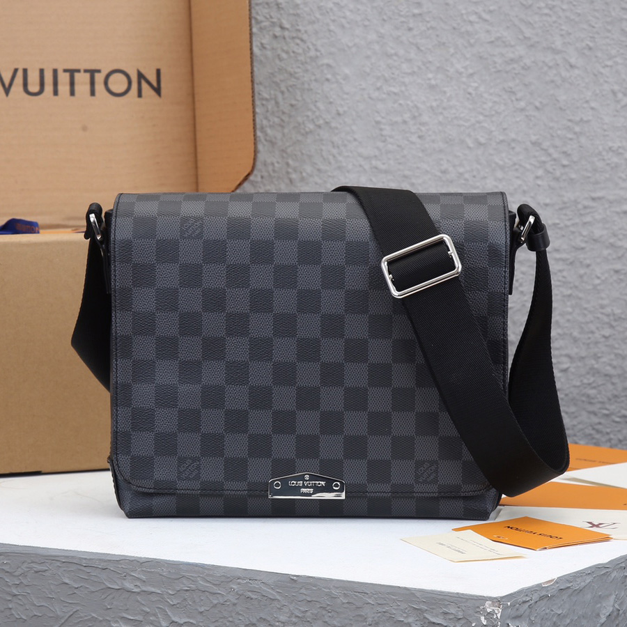 Louis Vuitton District PM(25x22x7CM)  N40349 - DopestKickz