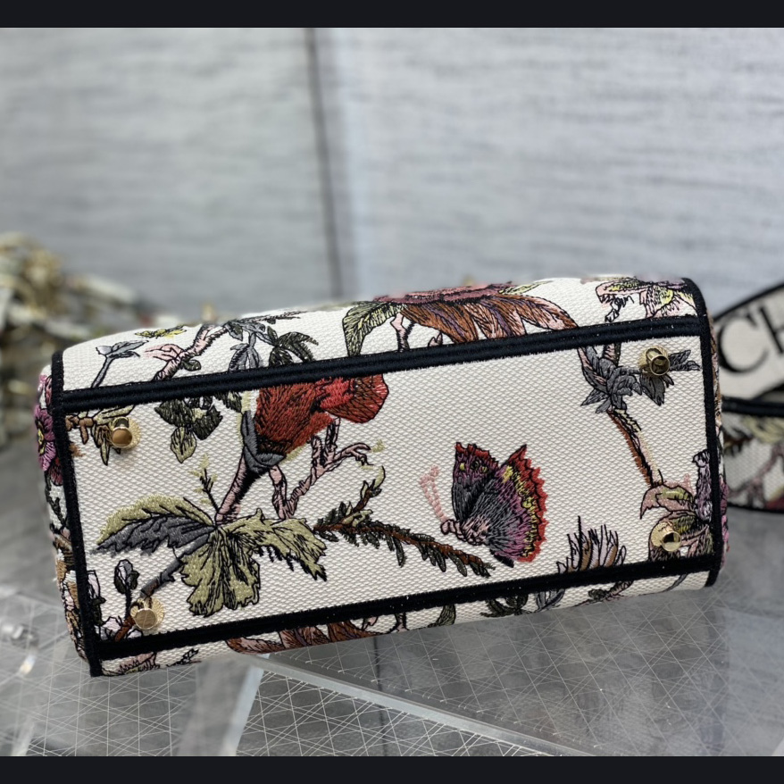 Dior Medium Lady D-lite Bag - DopestKickz