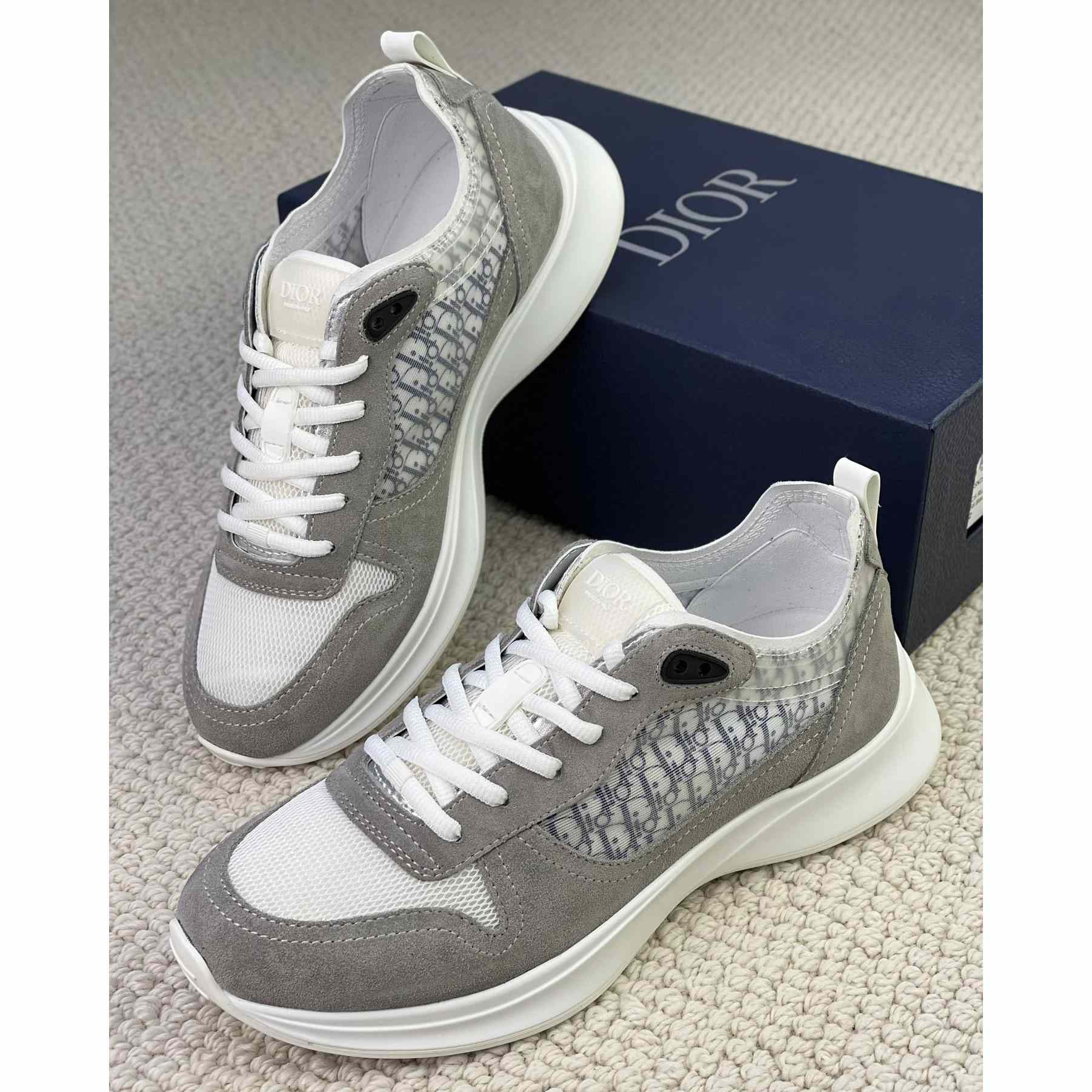 Dior B25 Runner Sneaker - DopestKickz