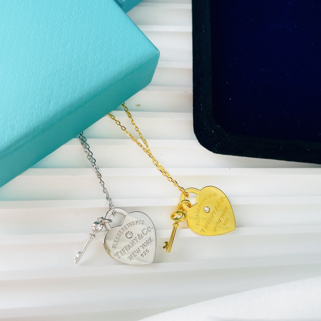 Tiffany&CO Heart Tag Pendant - DopestKickz