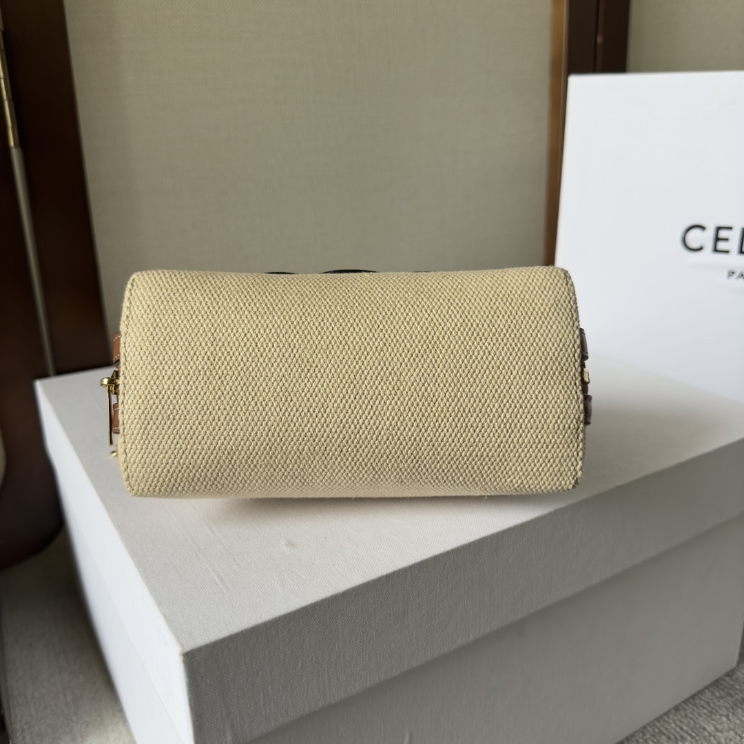 Celine Clutch On Chain Cuir Triomphe Natural / Tan - DopestKickz