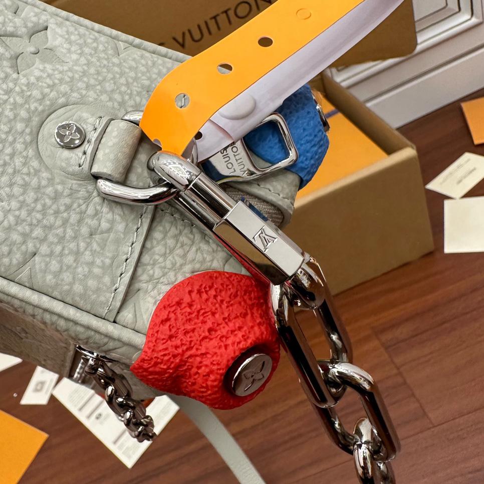 Louis Vuitton Mini Soft Trunk(18.5-13-8cm) M81606 - DopestKickz