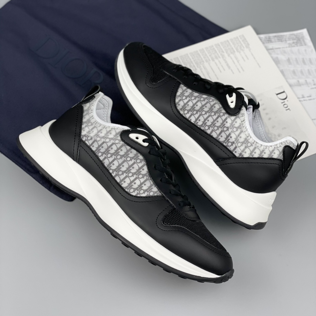 Dior B25 Runner Sneaker - DopestKickz