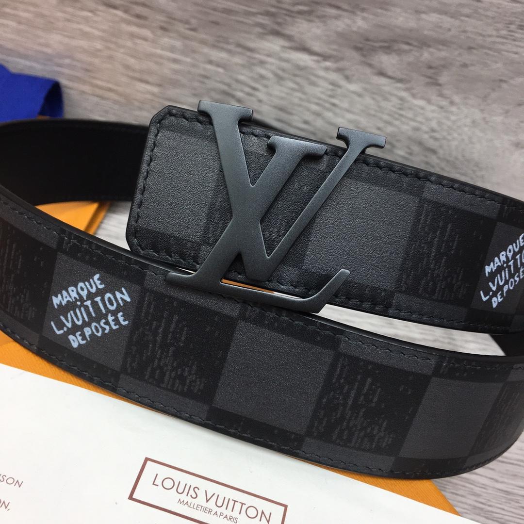 Louis Vuitton Reversible Belt  40mm - DopestKickz