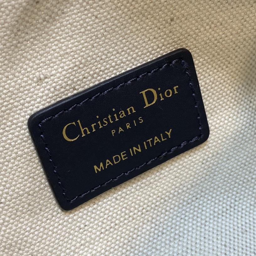 Dior Small Diortravel Nomad Pouch - DopestKickz